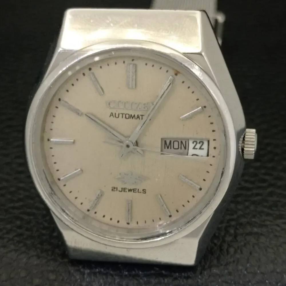 Vintage 1987 Citizen Automatic Mens Silver Watch W/daydate & Patina accents